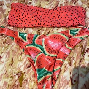 swimsuit never worn it